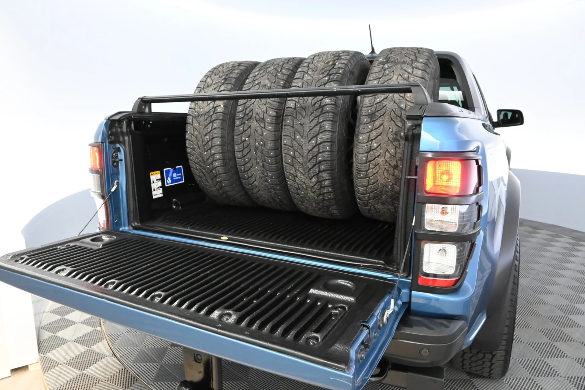 Car Image - 4Th5A6FT4NzYsabgz0tskr