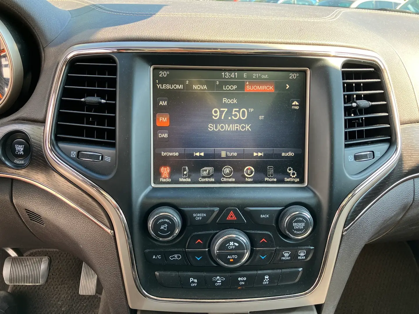 Car Image - 6qkJmFHvseHUFCLZQxjD83