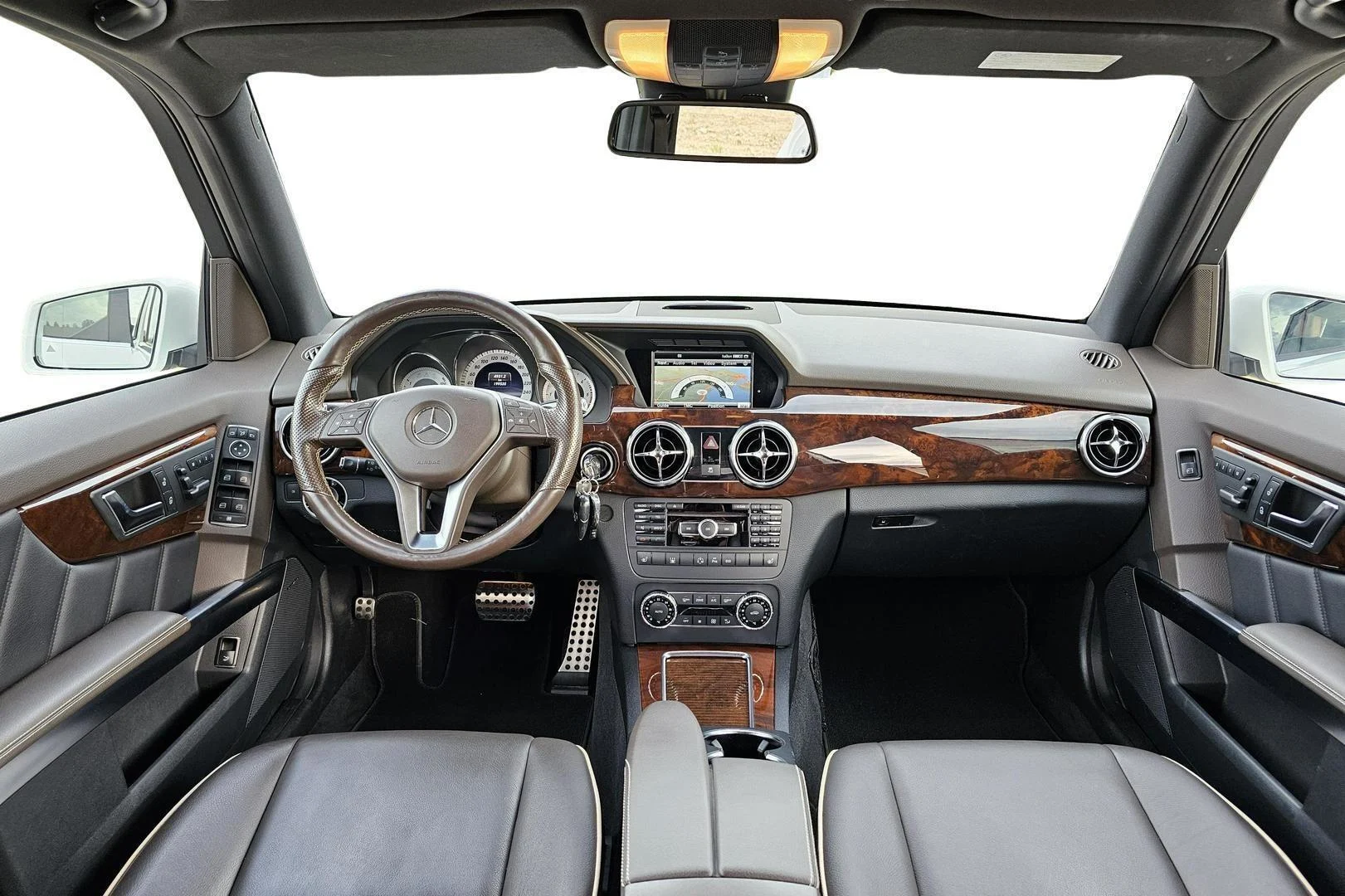 Car Image - 2jKGHAVOe4GYHROxSr6mcr