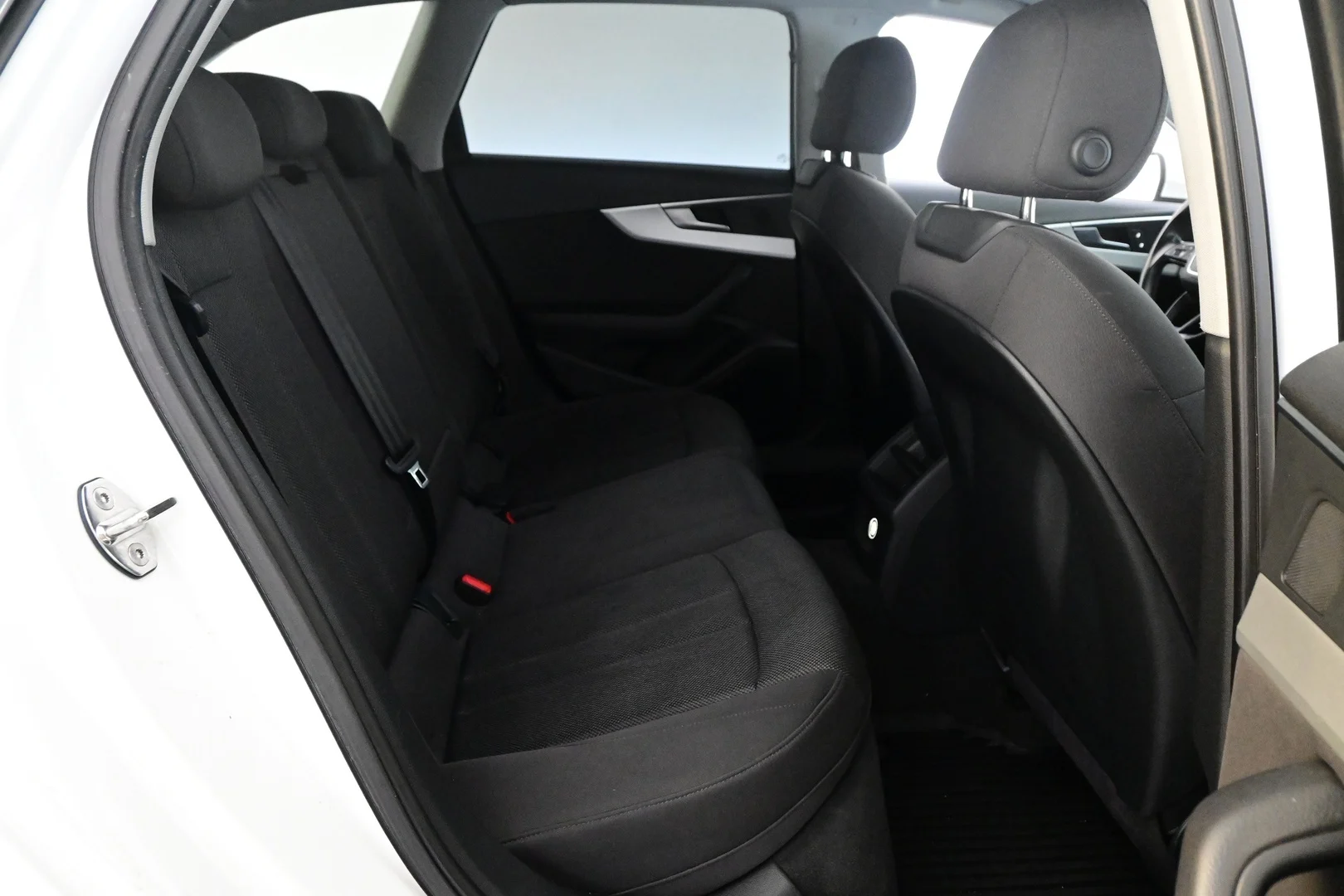 Car Image - 4lJ3ZGVZrAE1ycofdlztTn