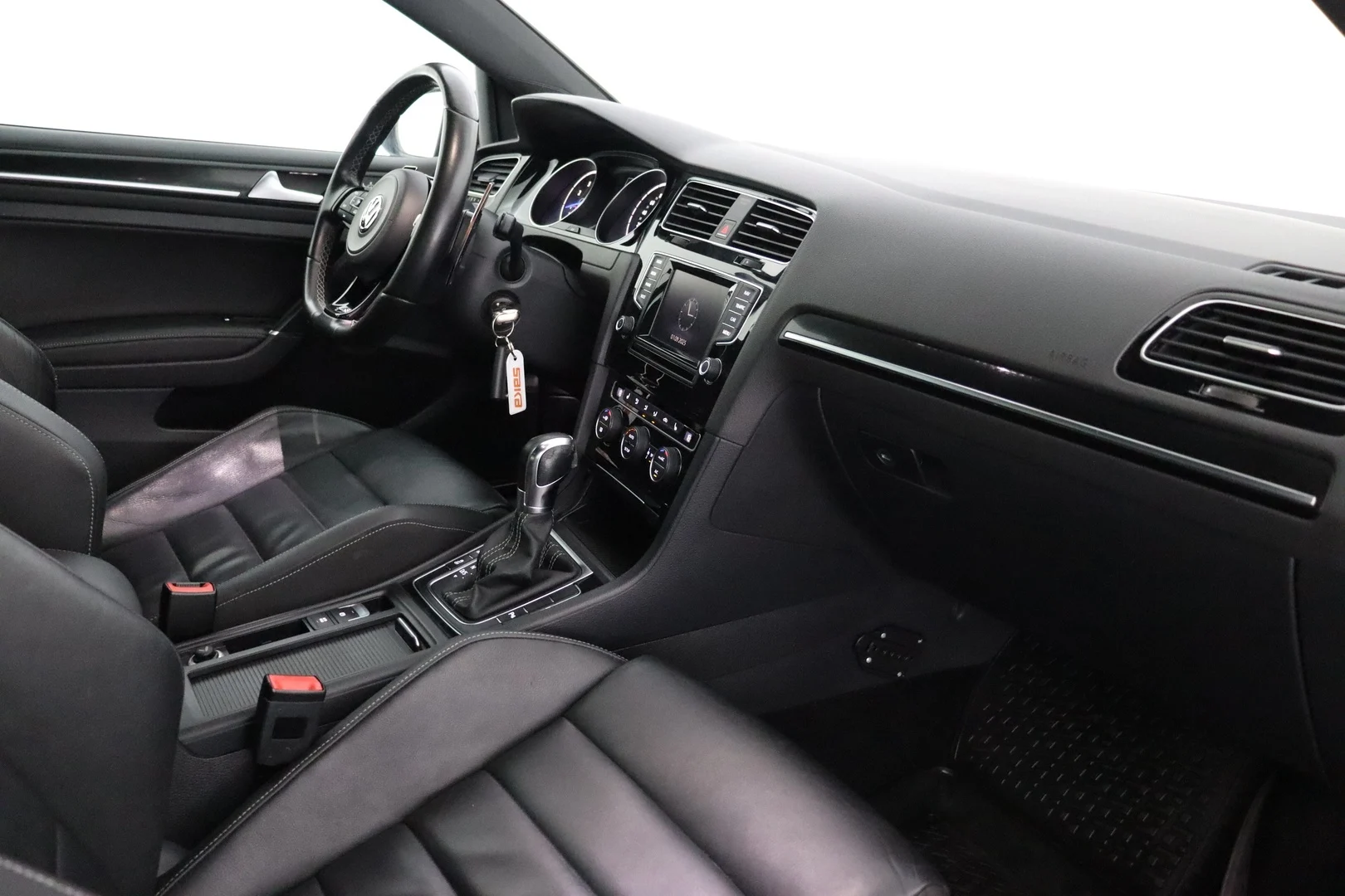 Car Image - 7rO2EUPQ96cofTIb2d6TEb
