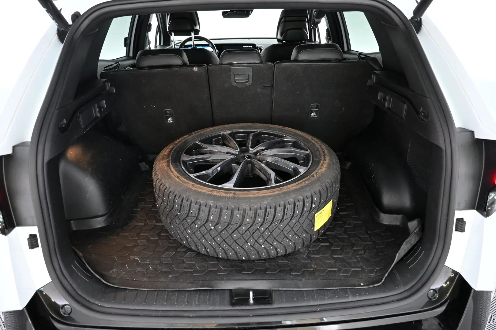Car Image - NcAAubY6wvEdu3TGtkc0C
