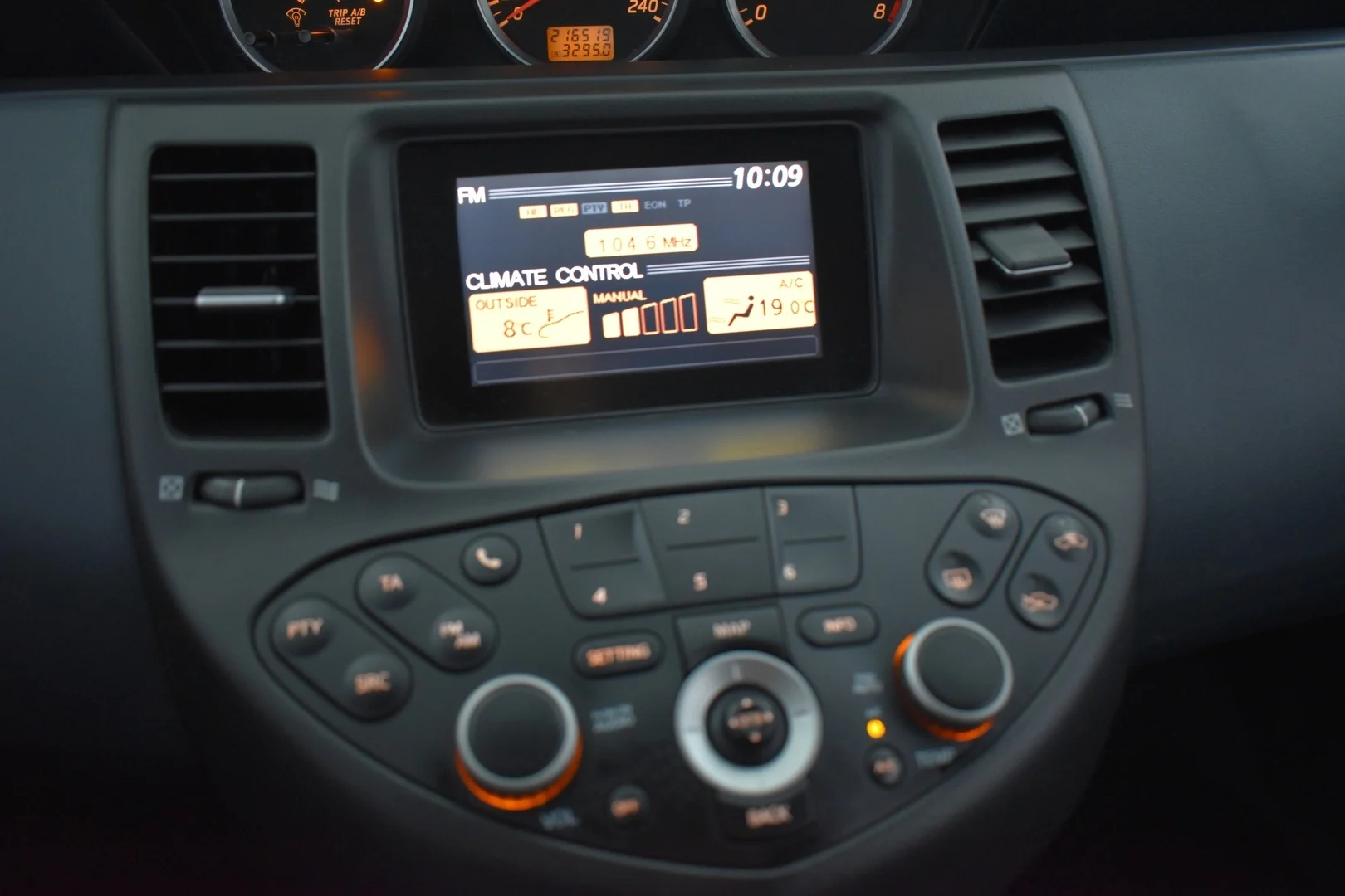 Car Image - 1CFj7kXT6vJJmnrB9ZlVFy