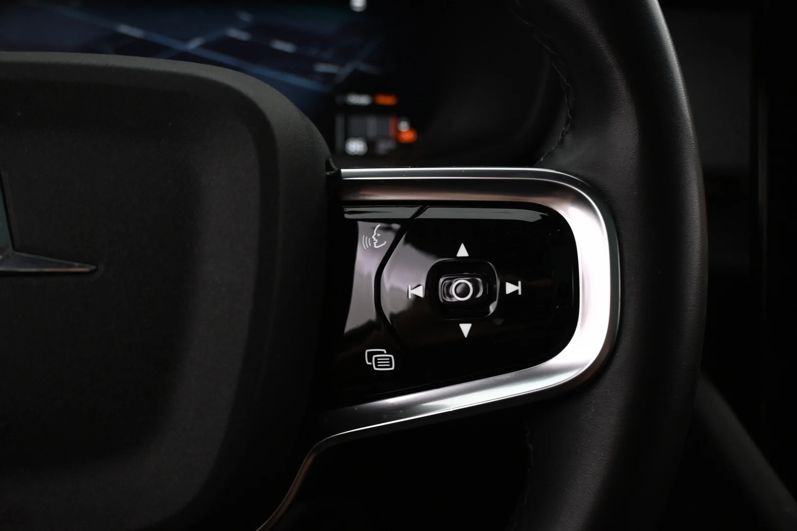 Car Image - t6x590tAsrt9sxsrFZbuV