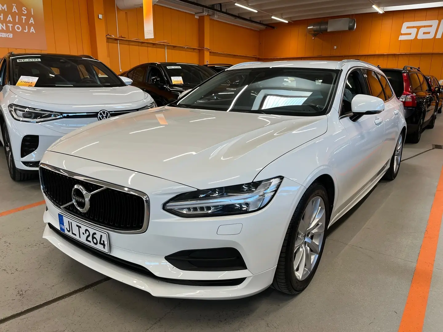 Car Image - 7Fs1MzbhN8KHaZjMEK646H