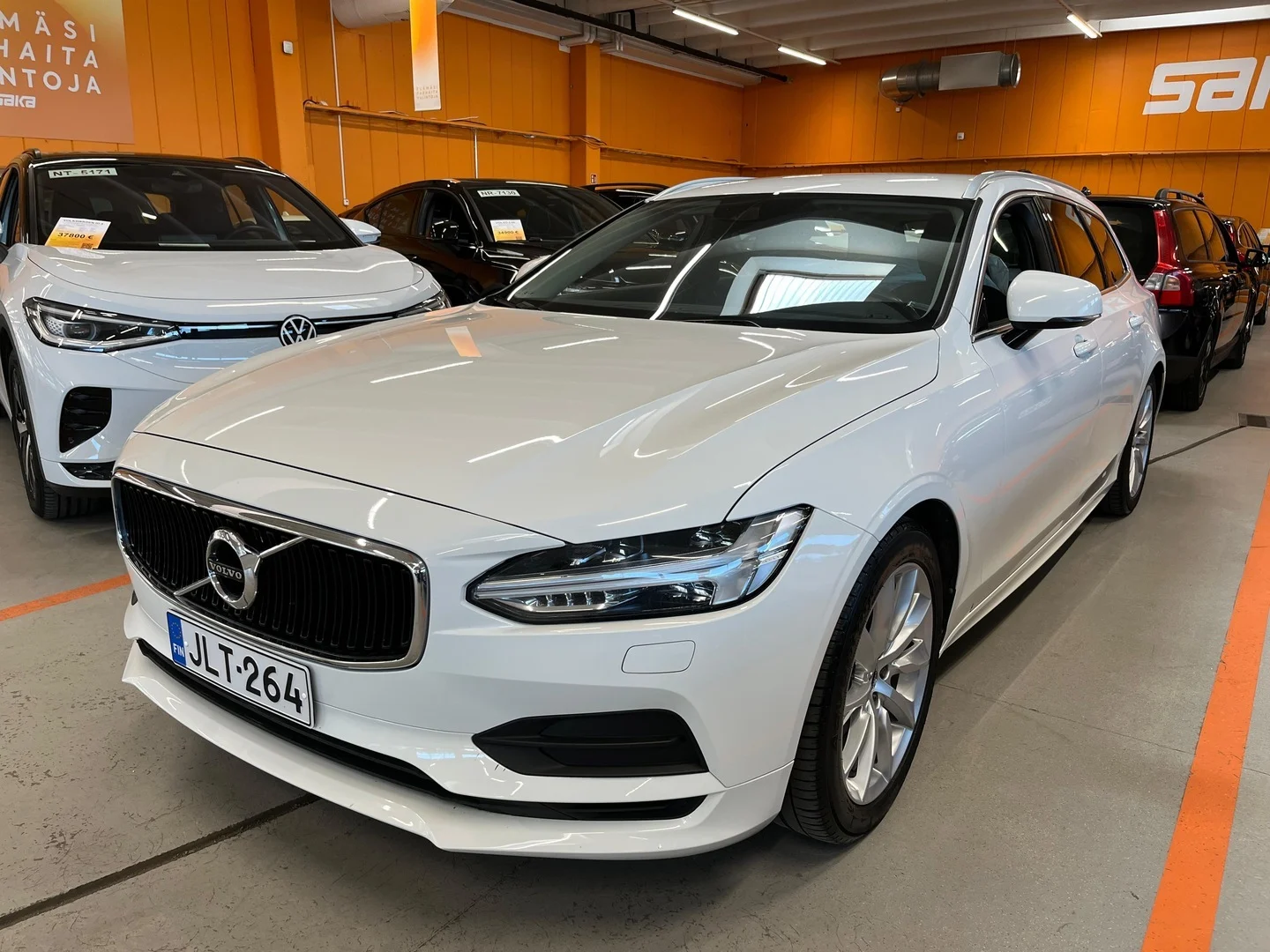 Car Image - 7Fs1MzbhN8KHaZjMEK646H
