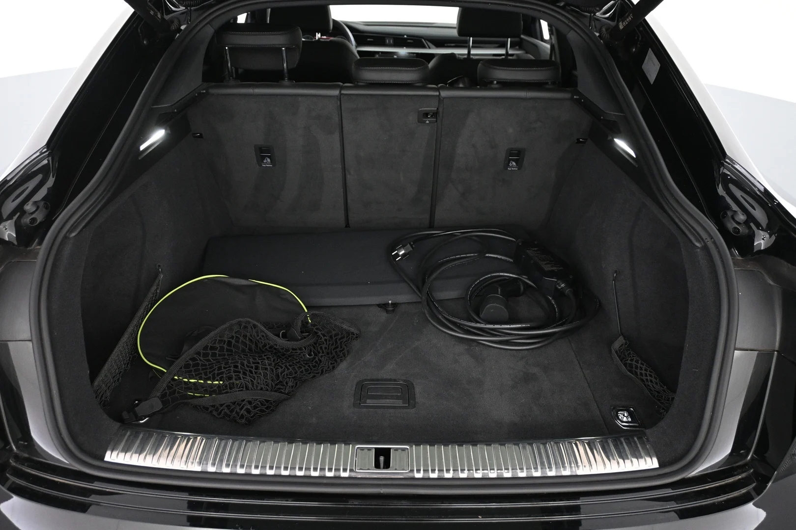 Car Image - 3riC4g8fRZ3QSuaNiKjeNV