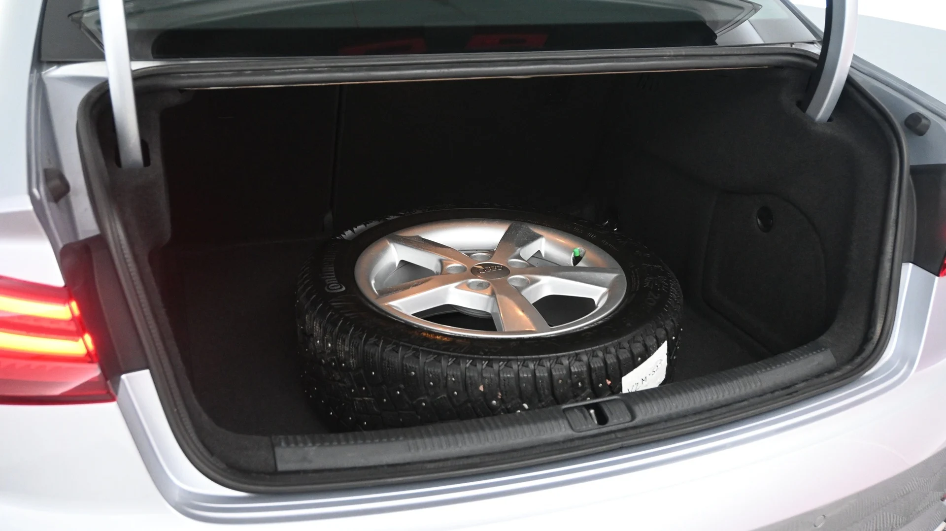 Car Image - 5JSr8OCDEe8EFrzbtDFAMq