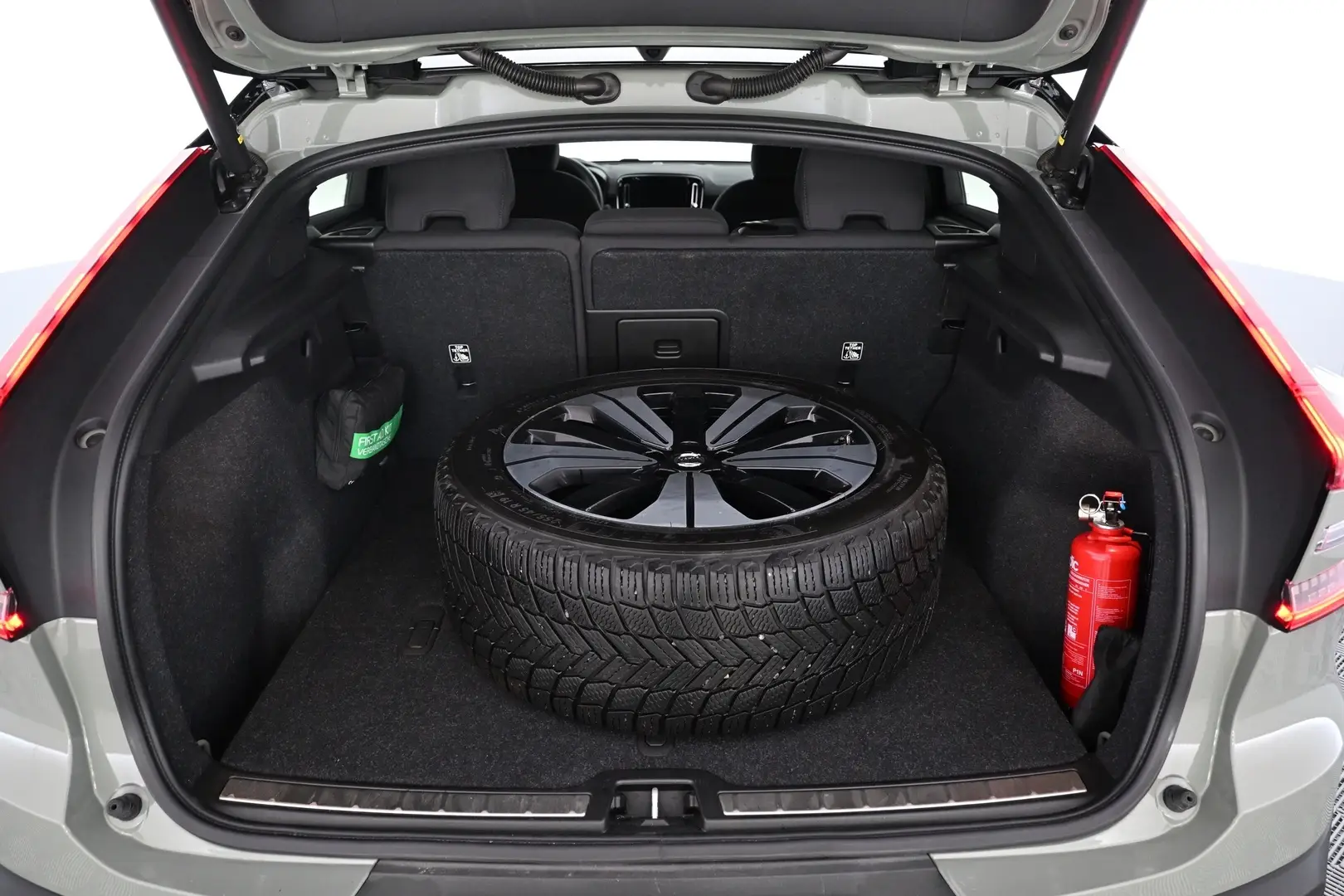 Car Image - 3PQmo4LGAjq4A4x3GRqp1n