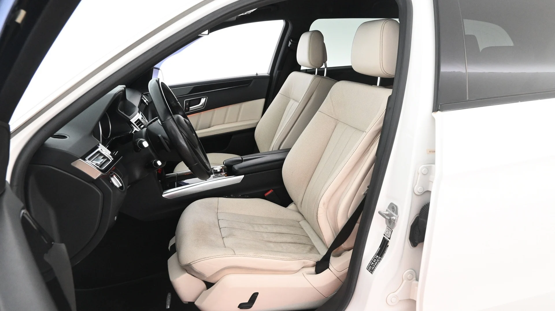 Car Image - 2mEZp0EECoVhoib6nIqfyI