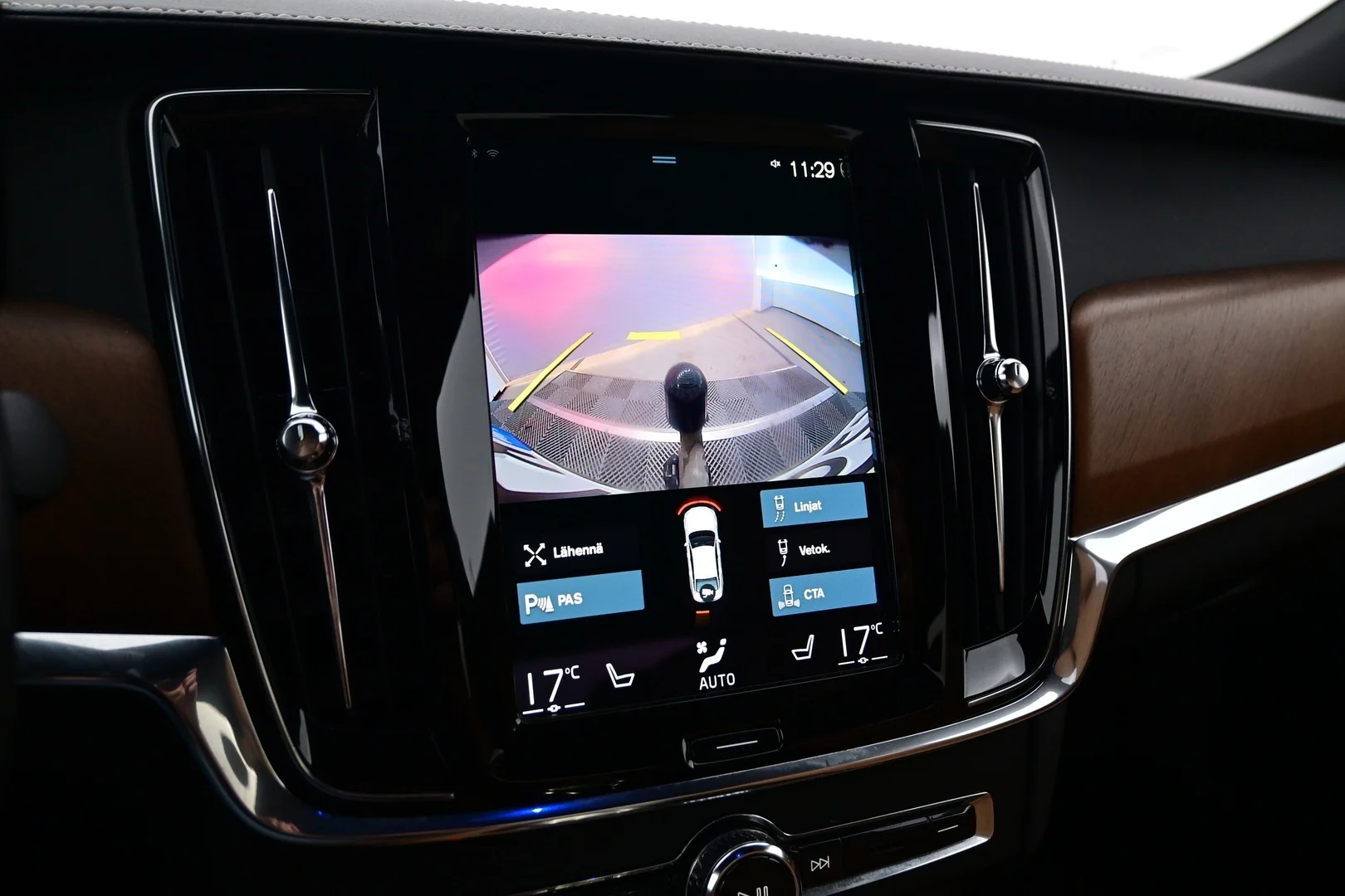 Car Image - 1BOHu70NoAsbh84xGIKb9J