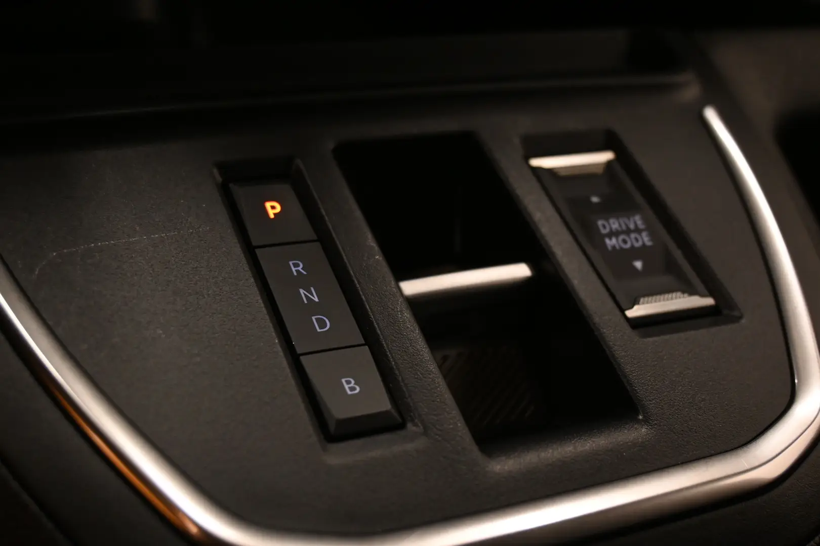 Car Image - 7VWu49Ki36NydwF6YclfS