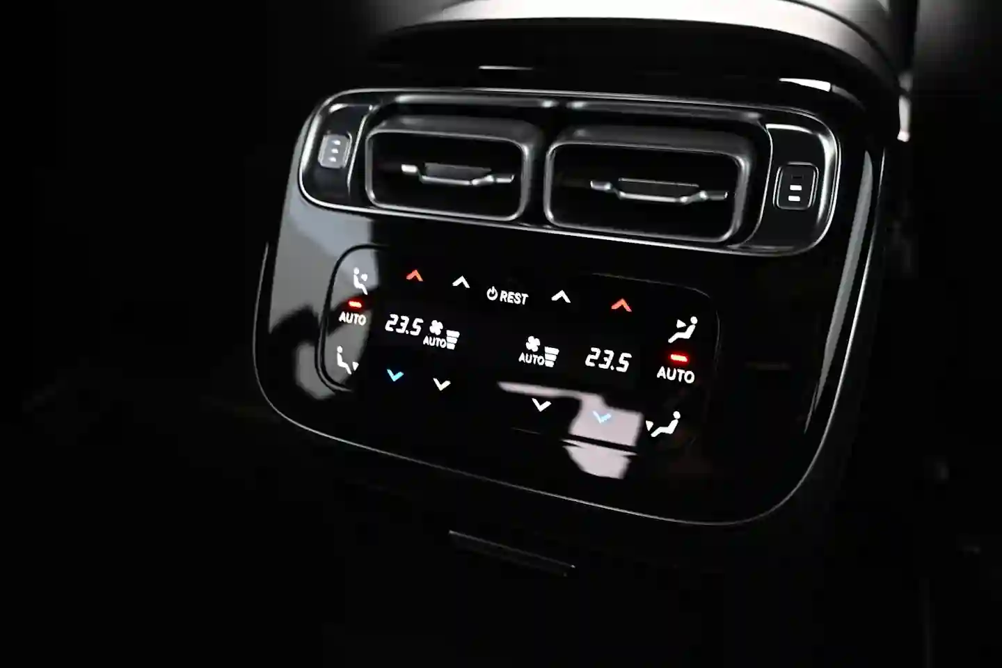 Car Image - wZyXDo0pZzZ6eedTPavbD