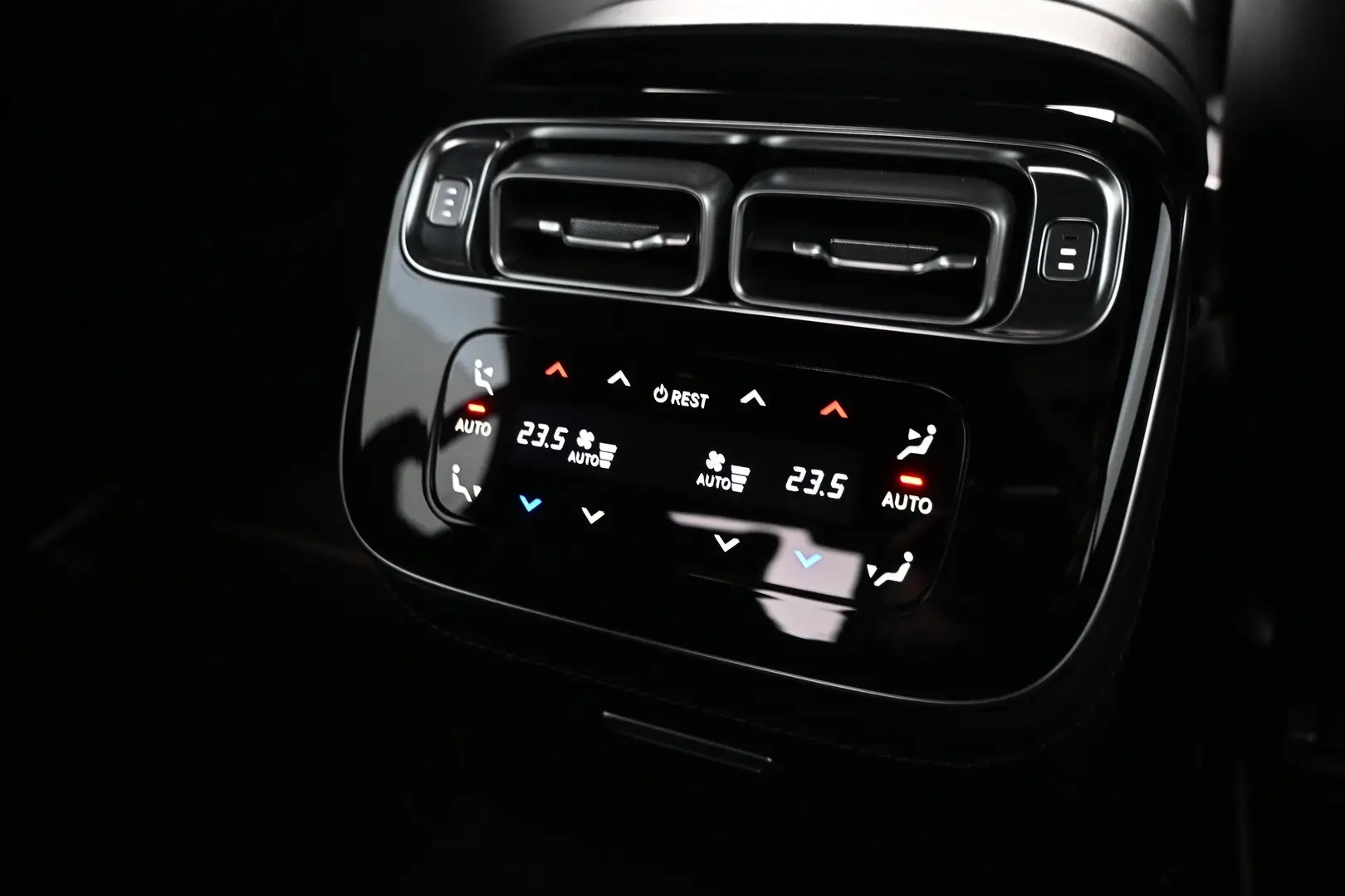 Car Image - wZyXDo0pZzZ6eedTPavbD