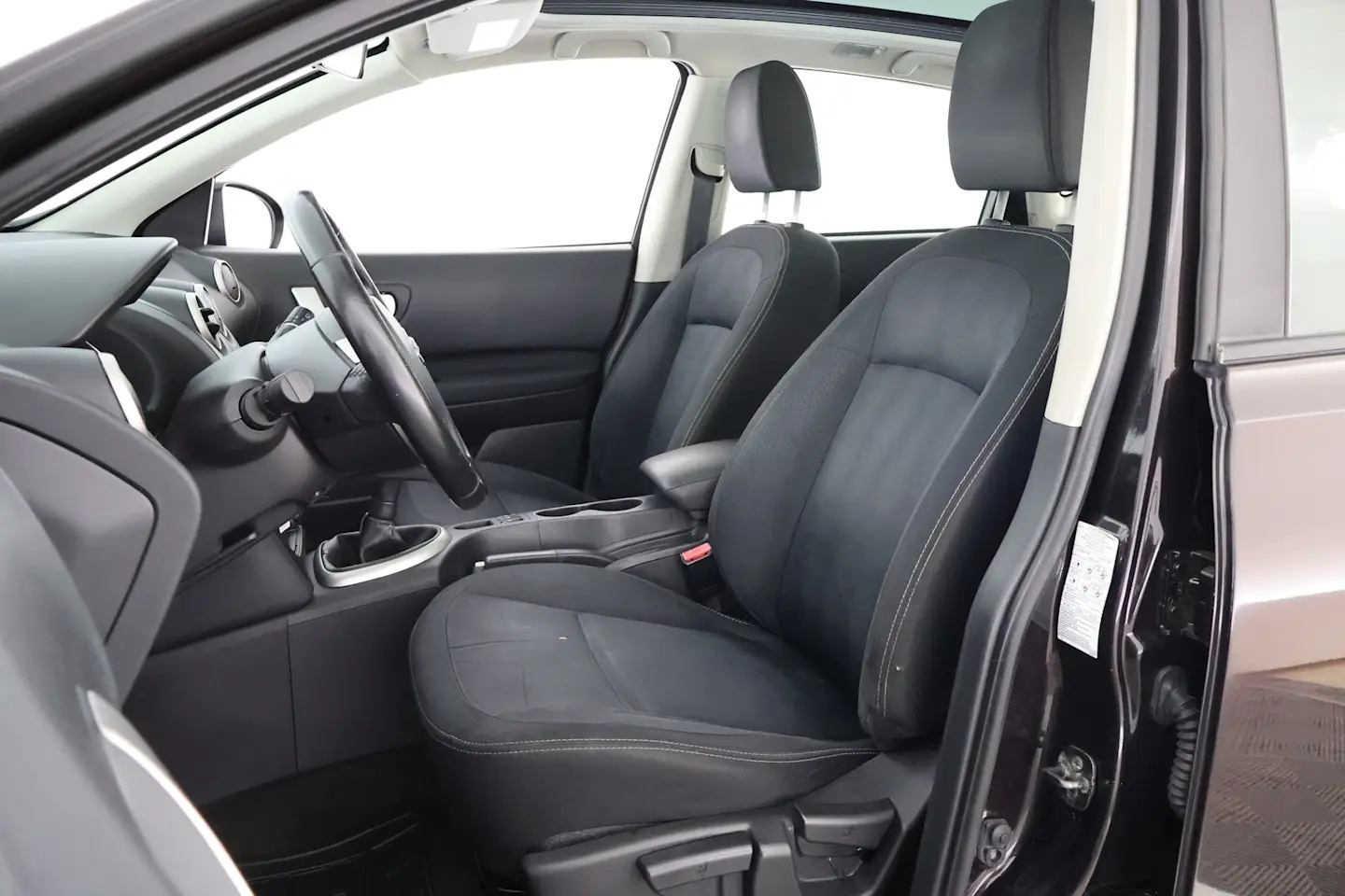 Car Image - 6YWz2TPf8Qdsrc7Jn1fZAP