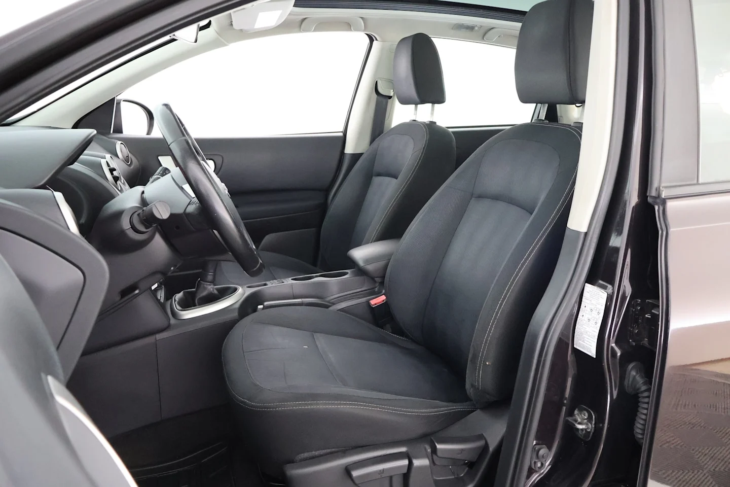 Car Image - 6YWz2TPf8Qdsrc7Jn1fZAP