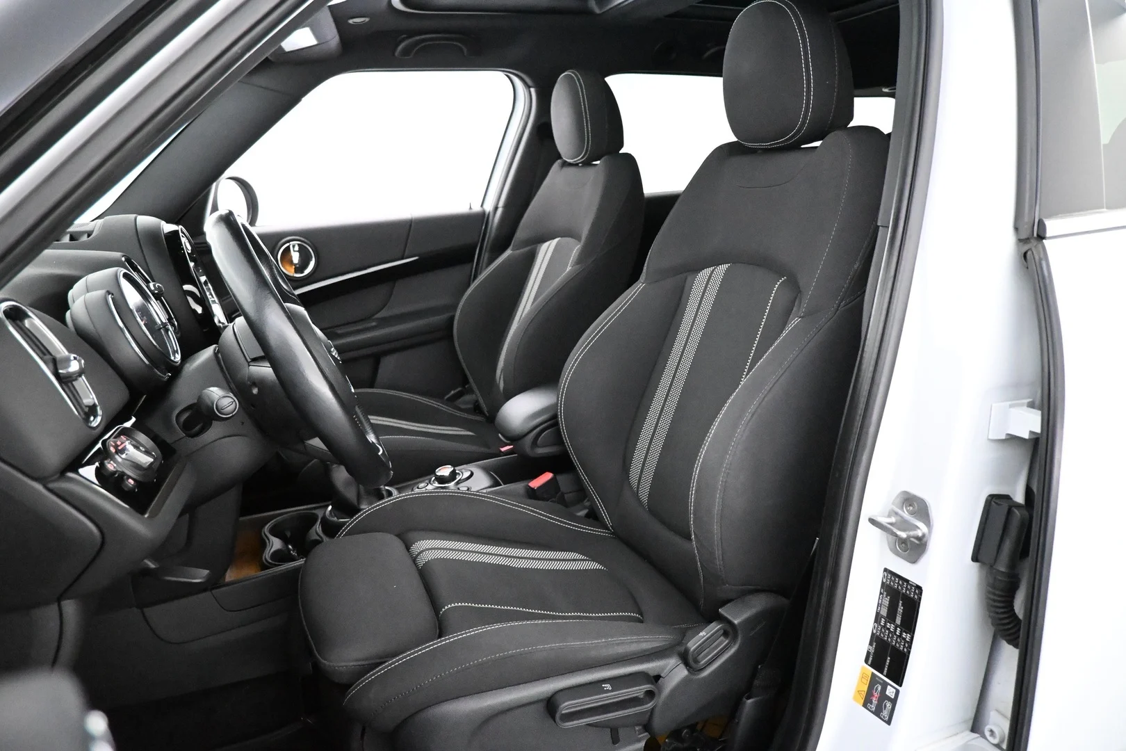 Car Image - 37l8iDb5OQ13qq2dsDBEEE