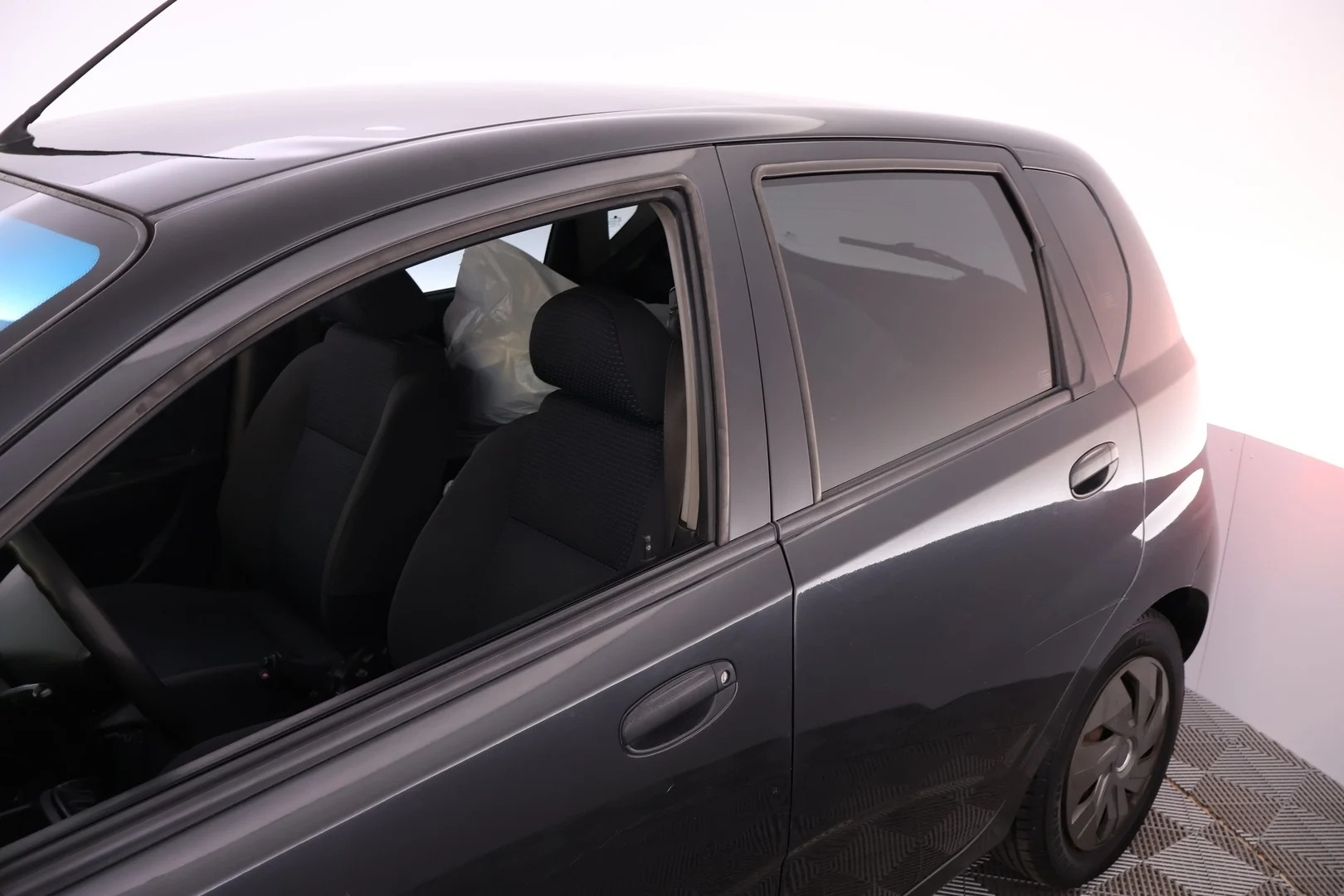 Car Image - 244B2KHBxW26BNf0kxc5by