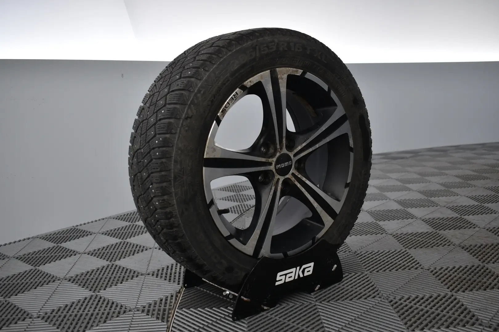 Car Image - 2DLf5hhepPJAsYHhngVFzY