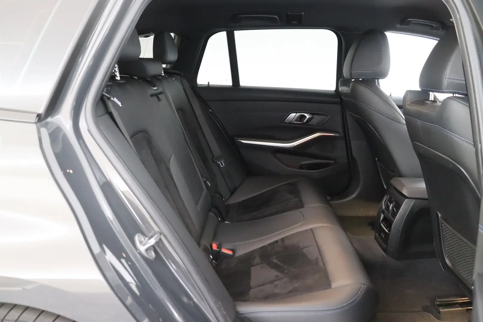 Car Image - 57iScbJK7Hx7RRY9AgQEmo