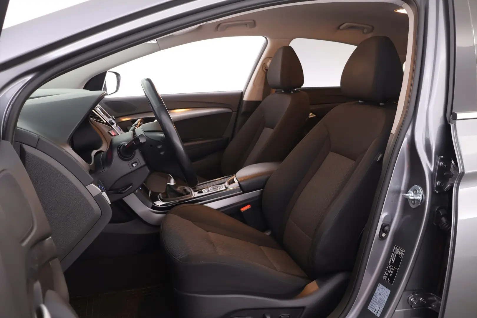 Car Image - 7dv3yMx4UUSjjtZIjoiZXR