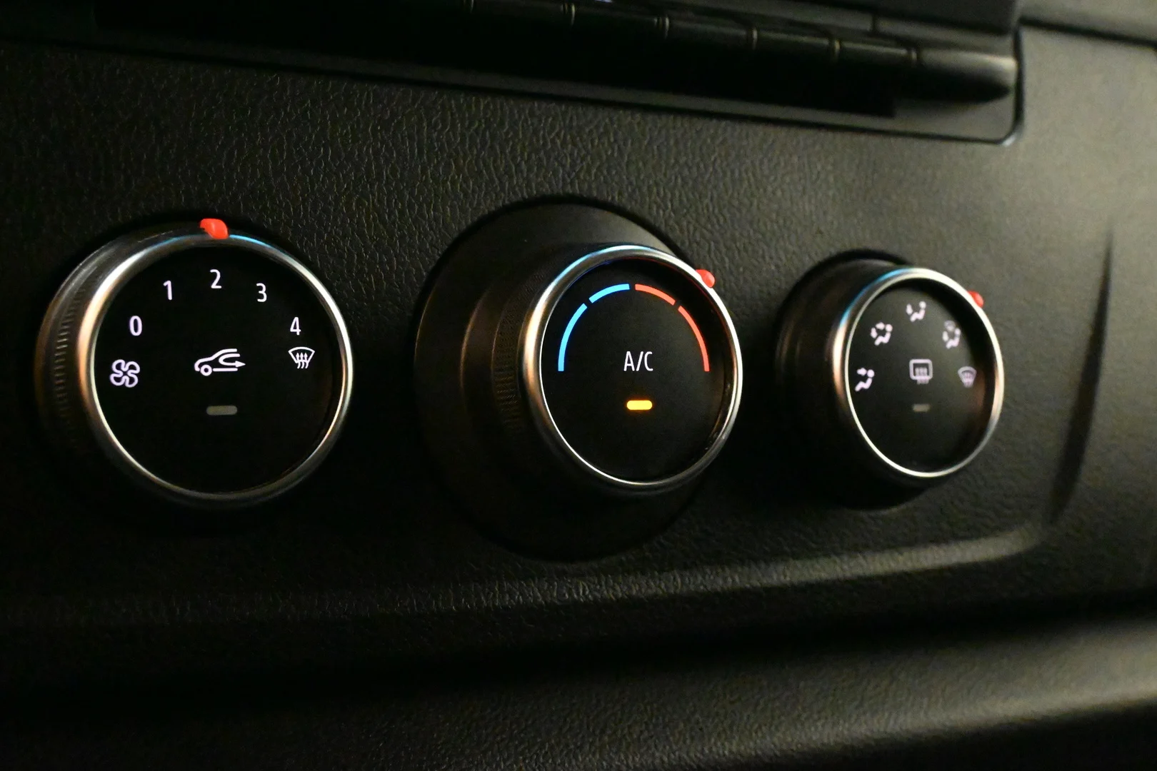 Car Image - 7F1JU8AeG8HpVd40L4j3Ok