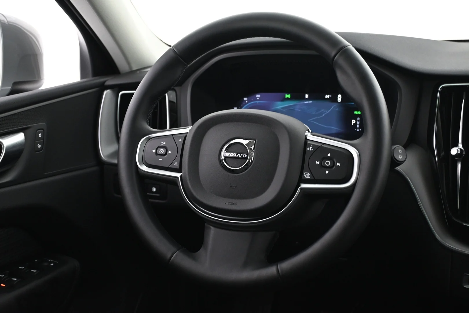Car Image - 39lphmY5GKgzL99d33mx90