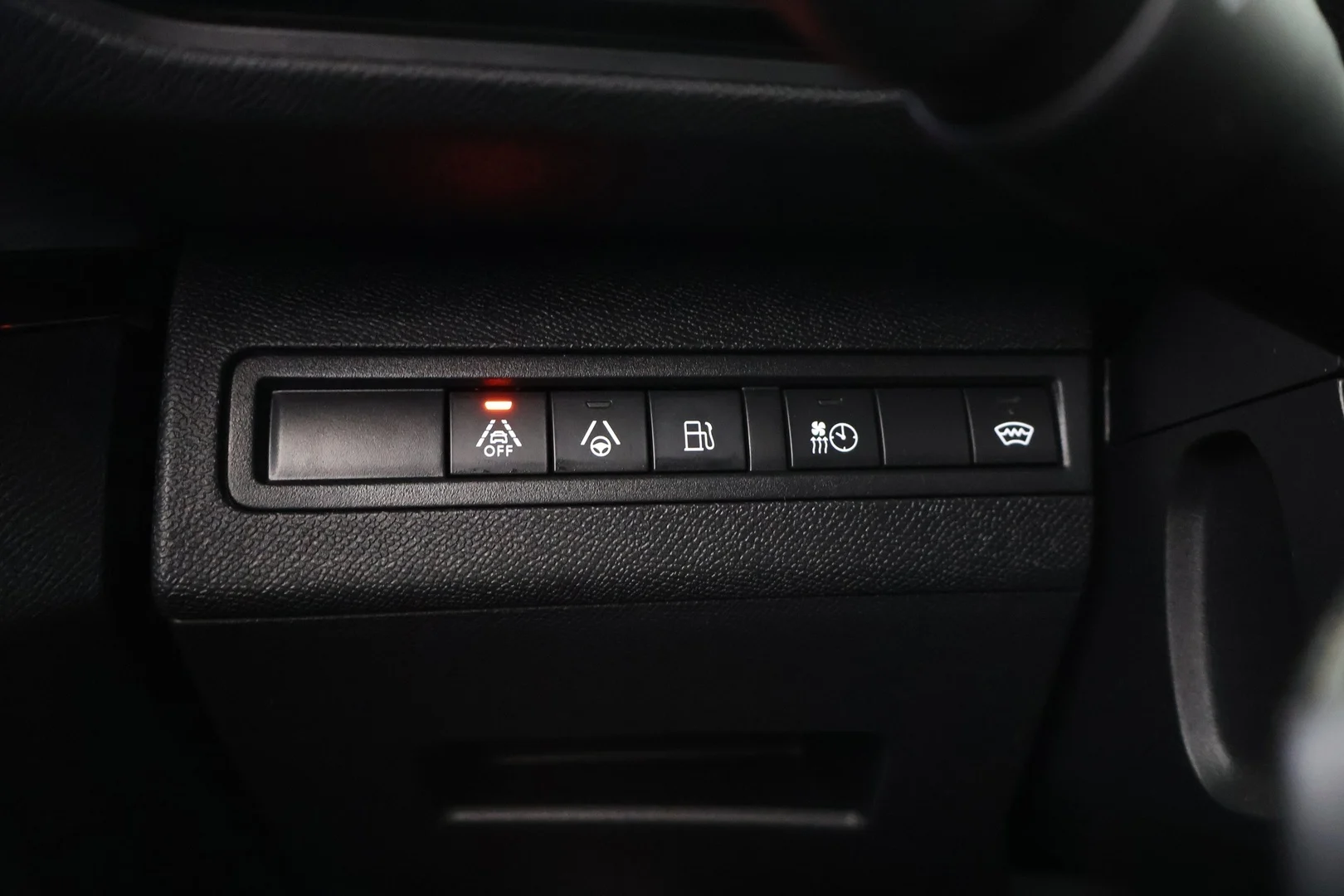 Car Image - YDtgpnruxIvo4Hb0Sj6V3
