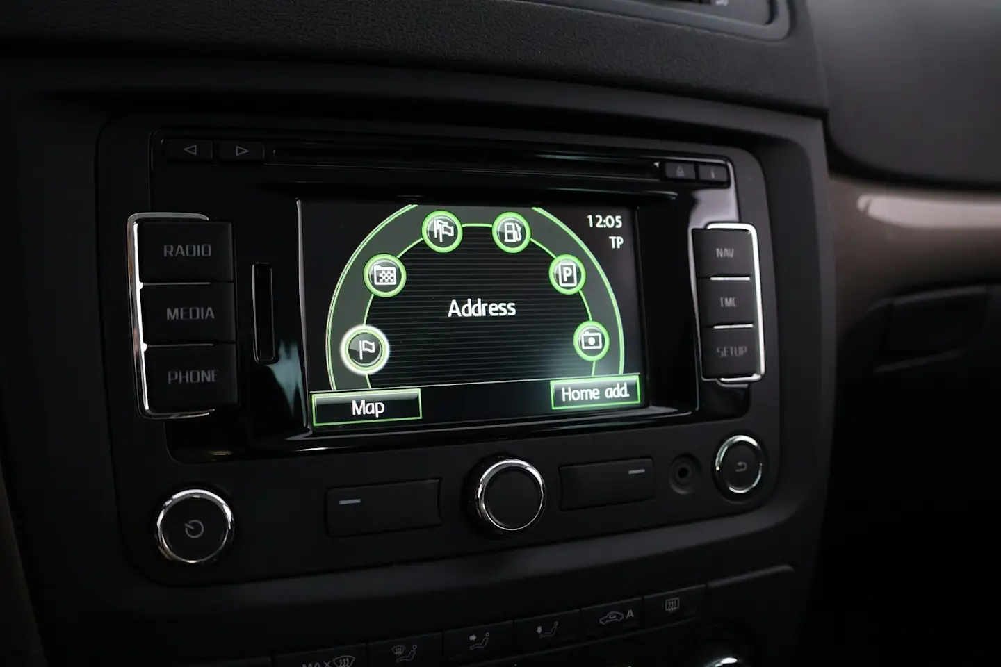 Car Image - 3PK9kKS3z0pHwe1aD50div