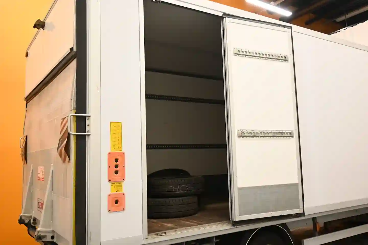 Car Image - vbgzHtpwSus8zgYDLPyR8
