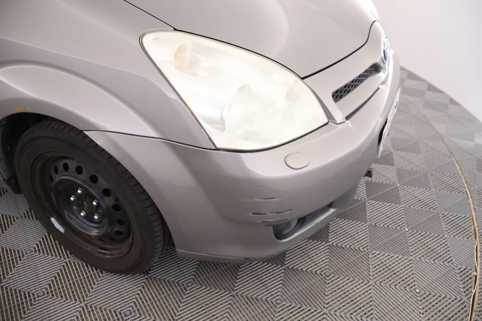Car Image - vOLQx8dlW663xHnM8img7