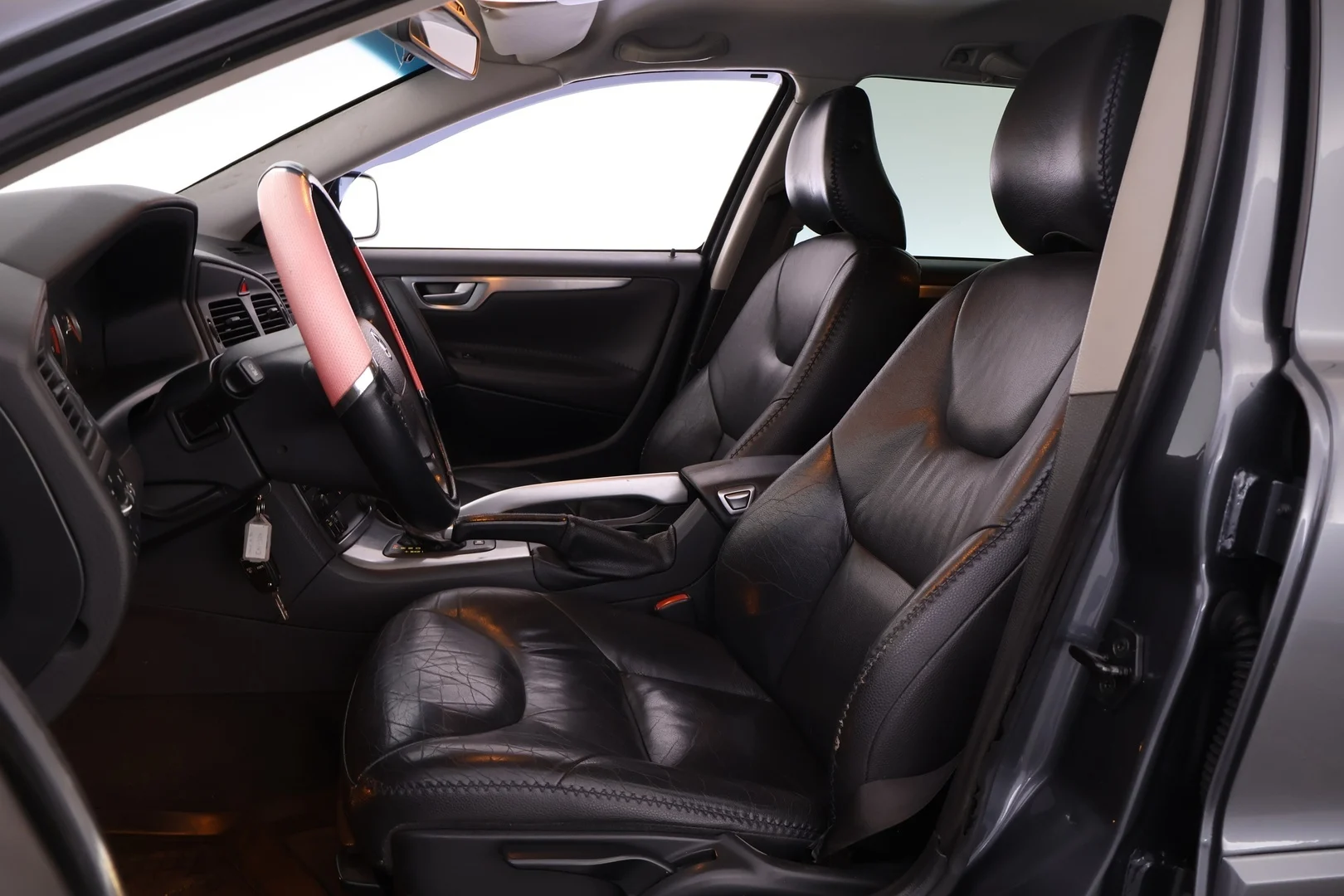 Car Image - 40DGgjjuzkiaUE26r2s2t5