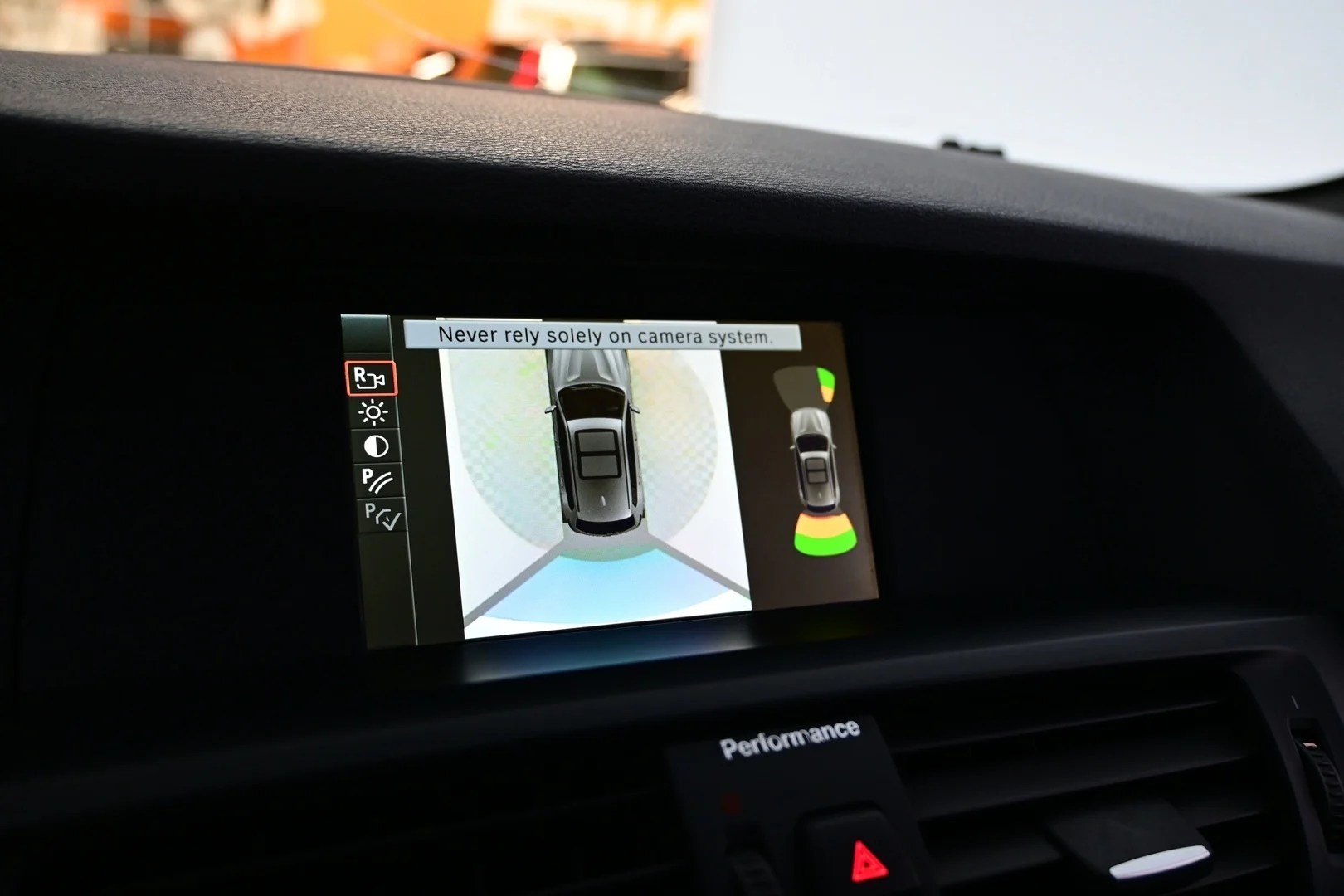 Car Image - 6pHzUXo1t3HjiUOmOq62Uk