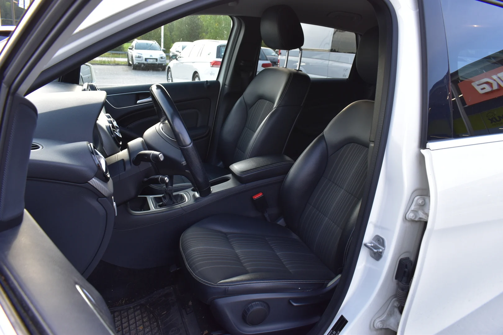 Car Image - 4kfzjWlrq2Fqd3mZjvnlrk