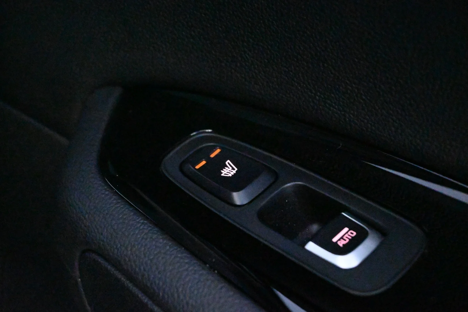 Car Image - 43MmoCU84Y2EbzstHXfFeK