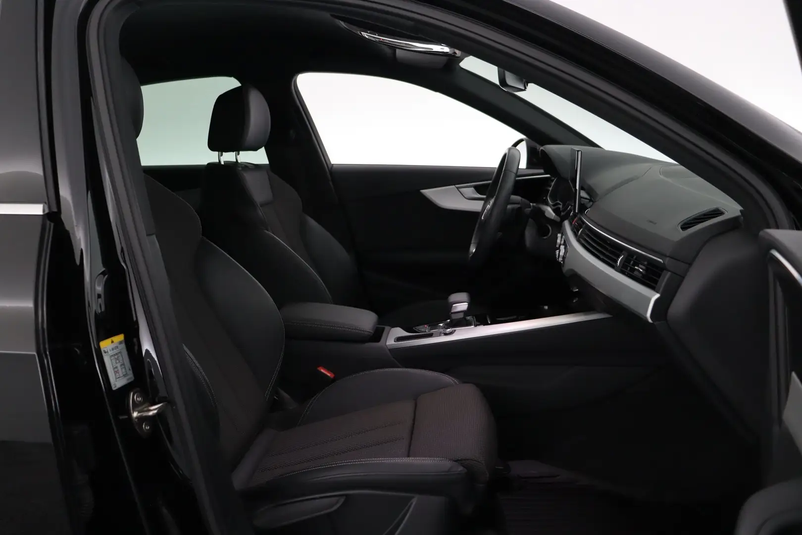 Car Image - 6V2qw2bC4tETOIepLLYlHk