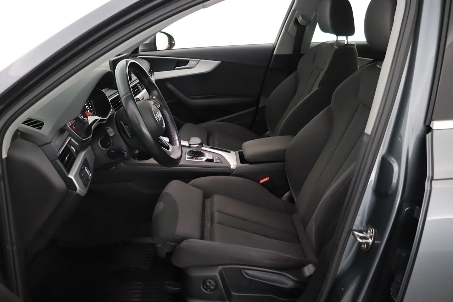 Car Image - 1eSJf6mDHlPIdmTNVB3GZd
