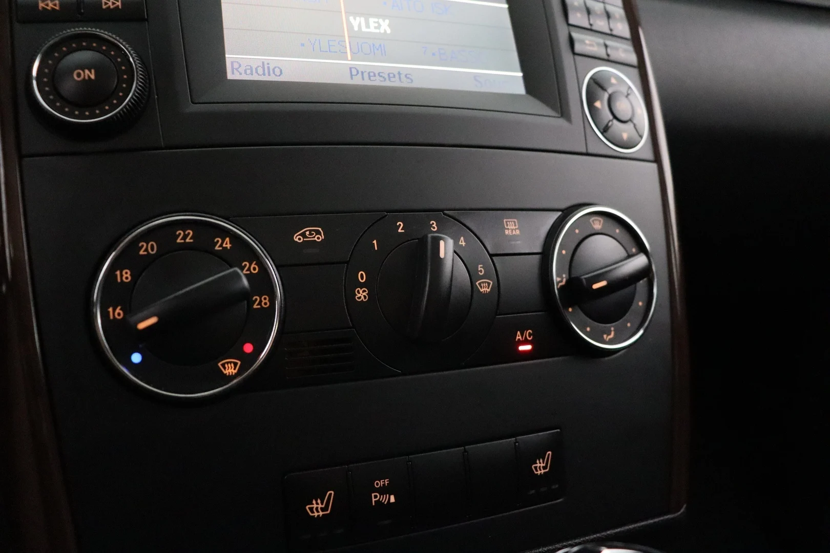 Car Image - 4RRlpbkpJmy4lsslzc40DC