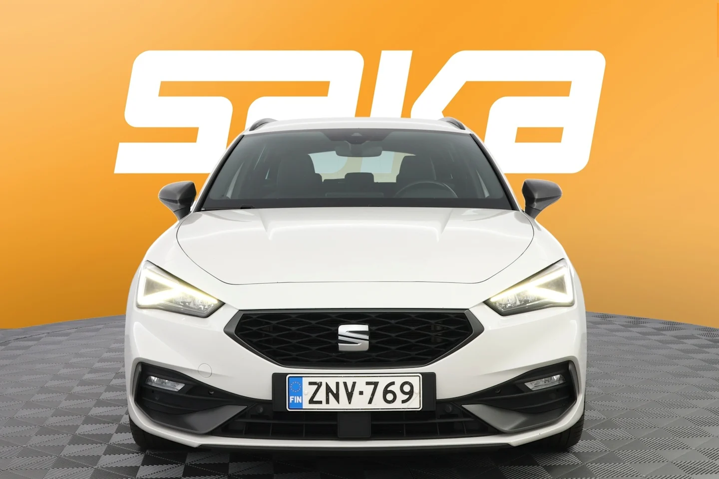 Car Image - 4TeqI5VuARYixxyo4q6mTP