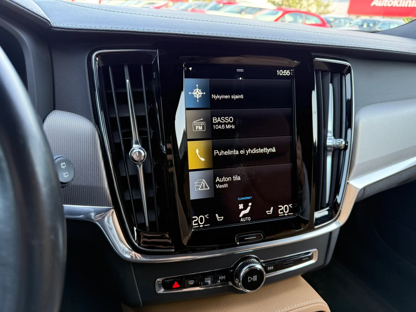 Car Image - ScKbE4h7fM9UVcaPSX9IL