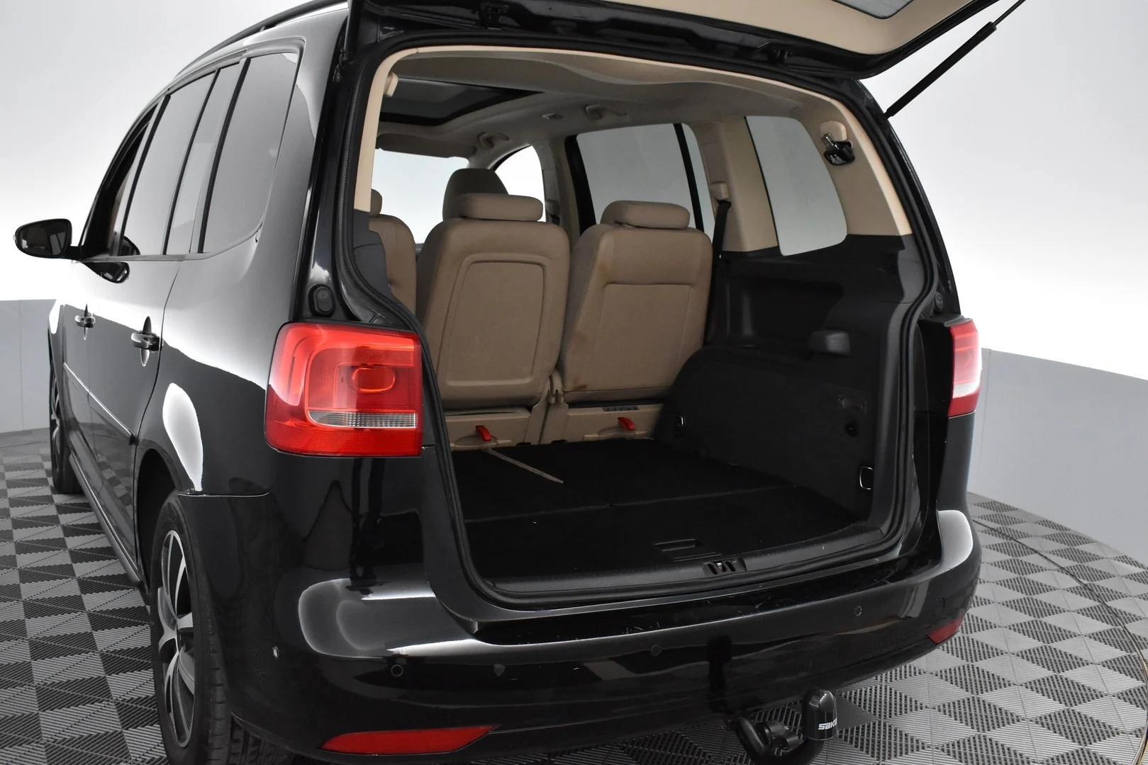 Car Image - 6MmzZrp7AkIzQTJ6eRJoFw