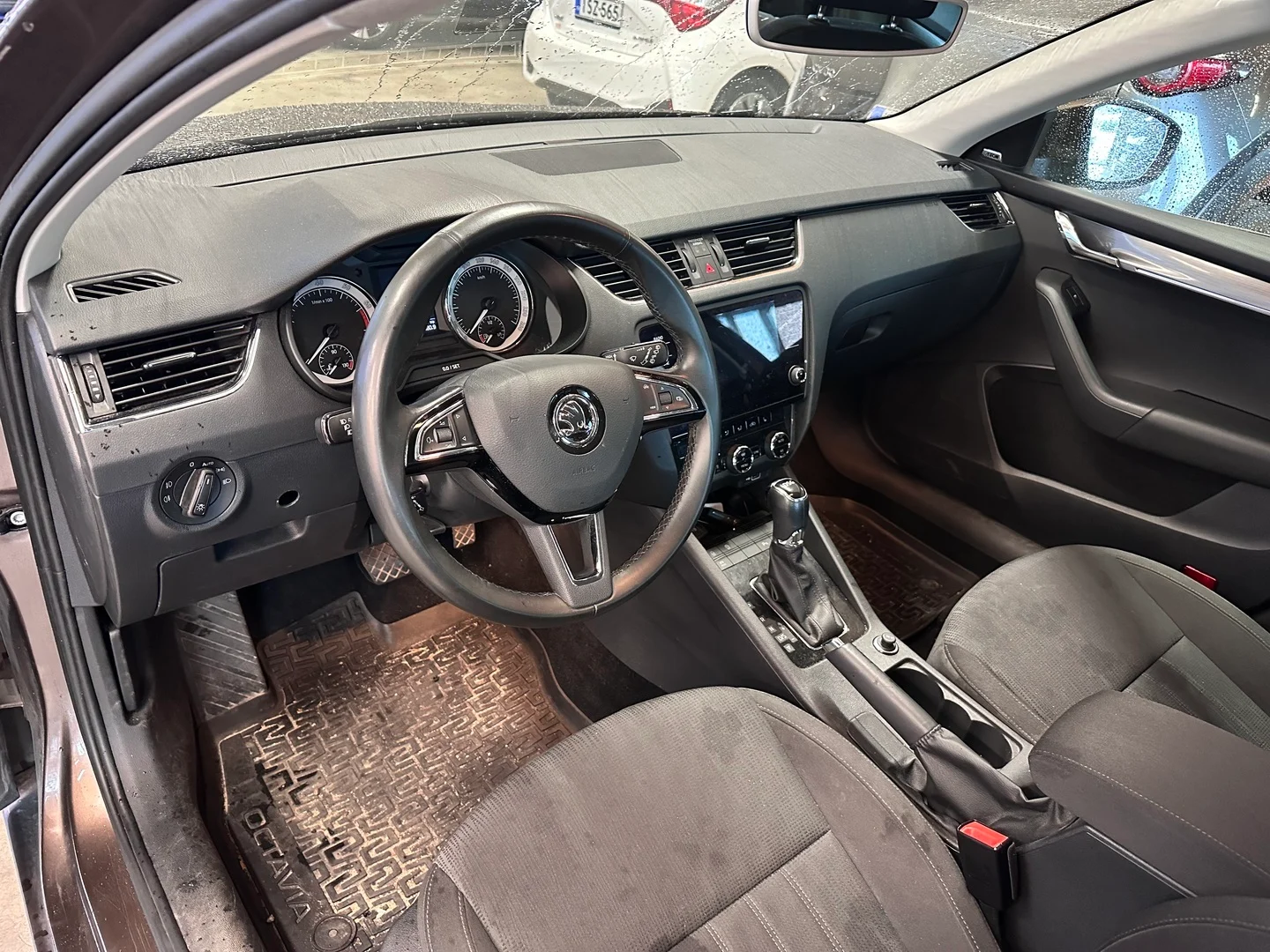 Car Image - 2r3ZWTRbysj4OWH4eMKr2k