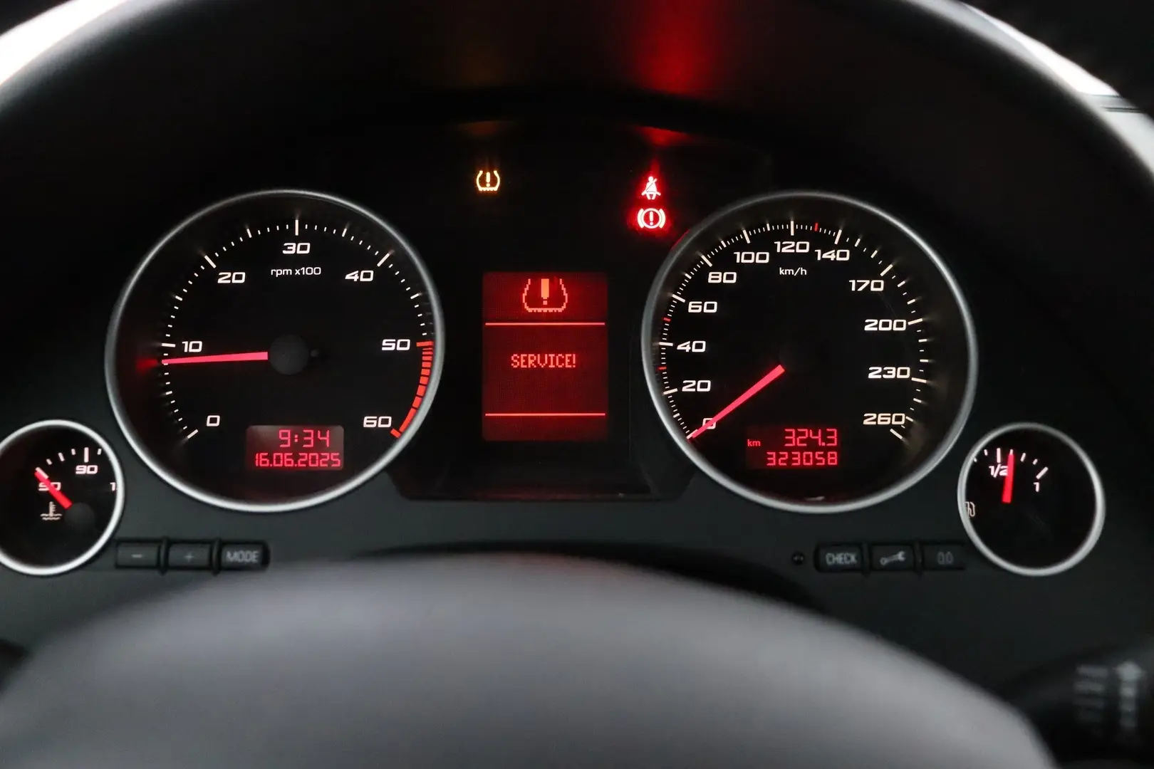 Car Image - 3XKXRwSw7mFJgPiGTk78Rv