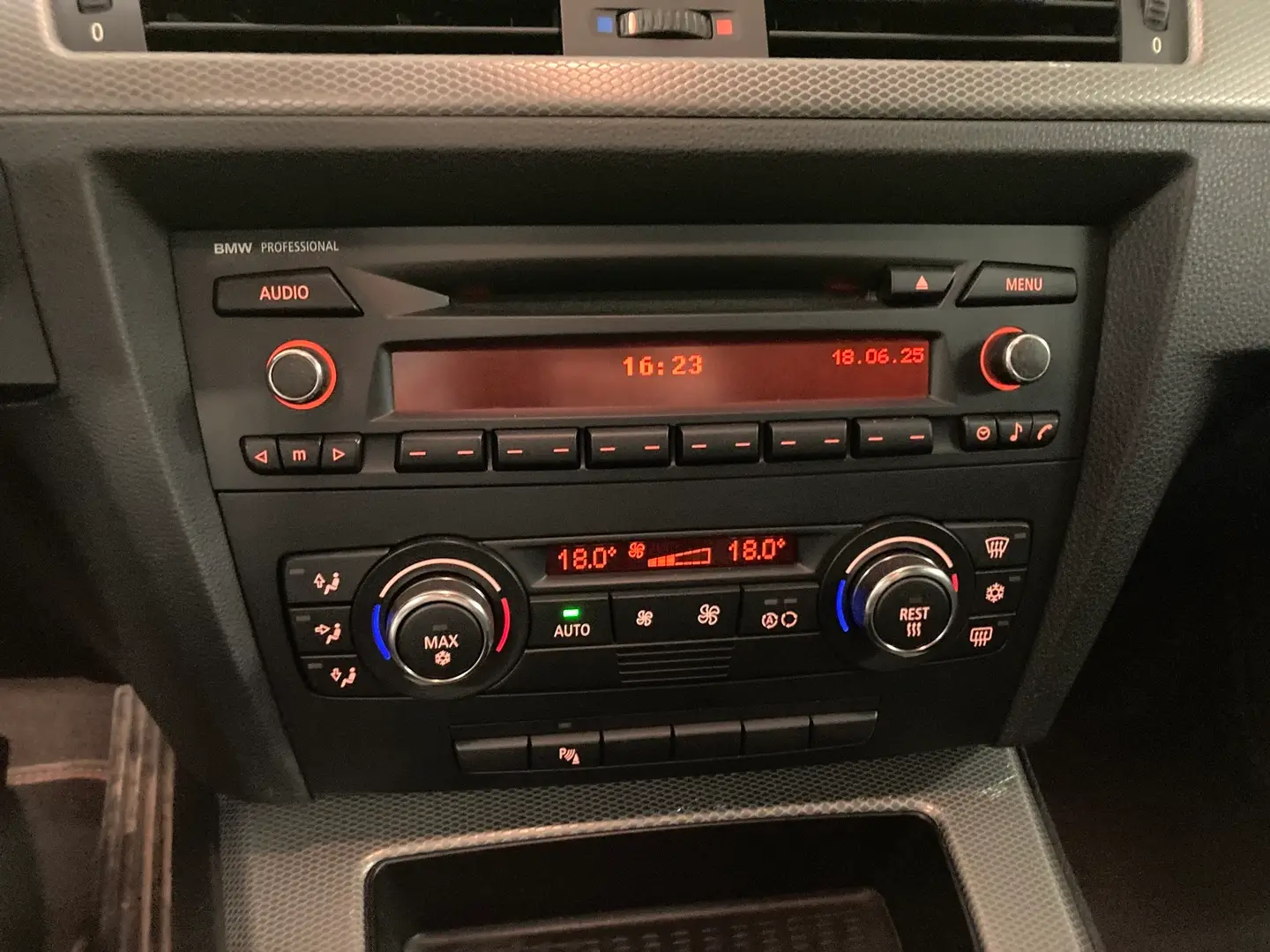 Car Image - q7yX719wooZ7WfADdnFmD