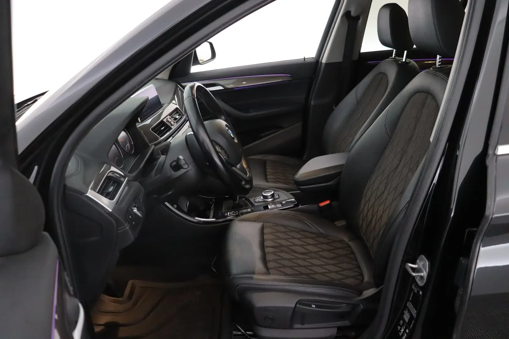 Car Image - 5J8jcLk5Bola4r3aRNRkaw