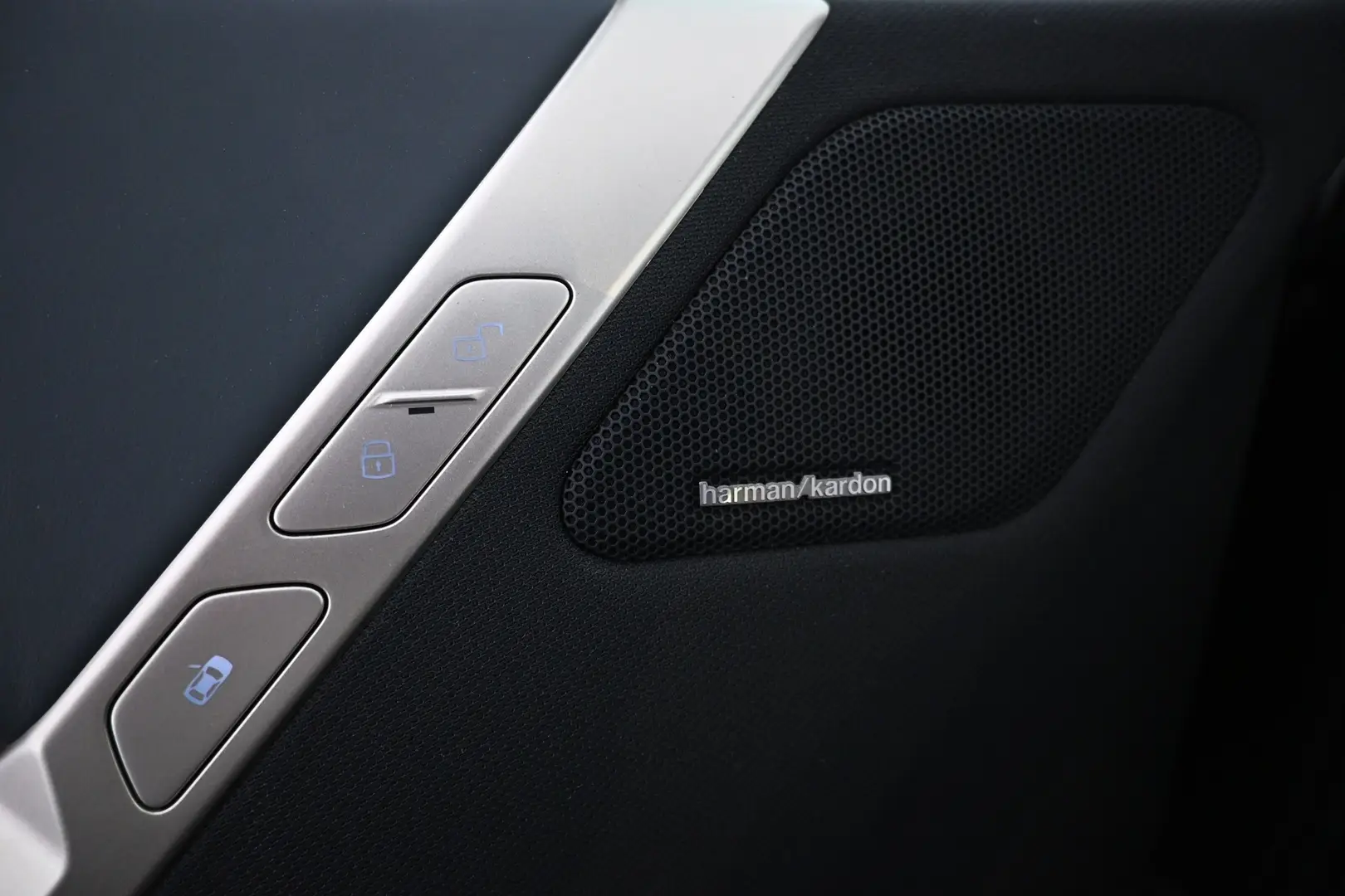 Car Image - 2TdevXpg7m1MVjigu7hBNi