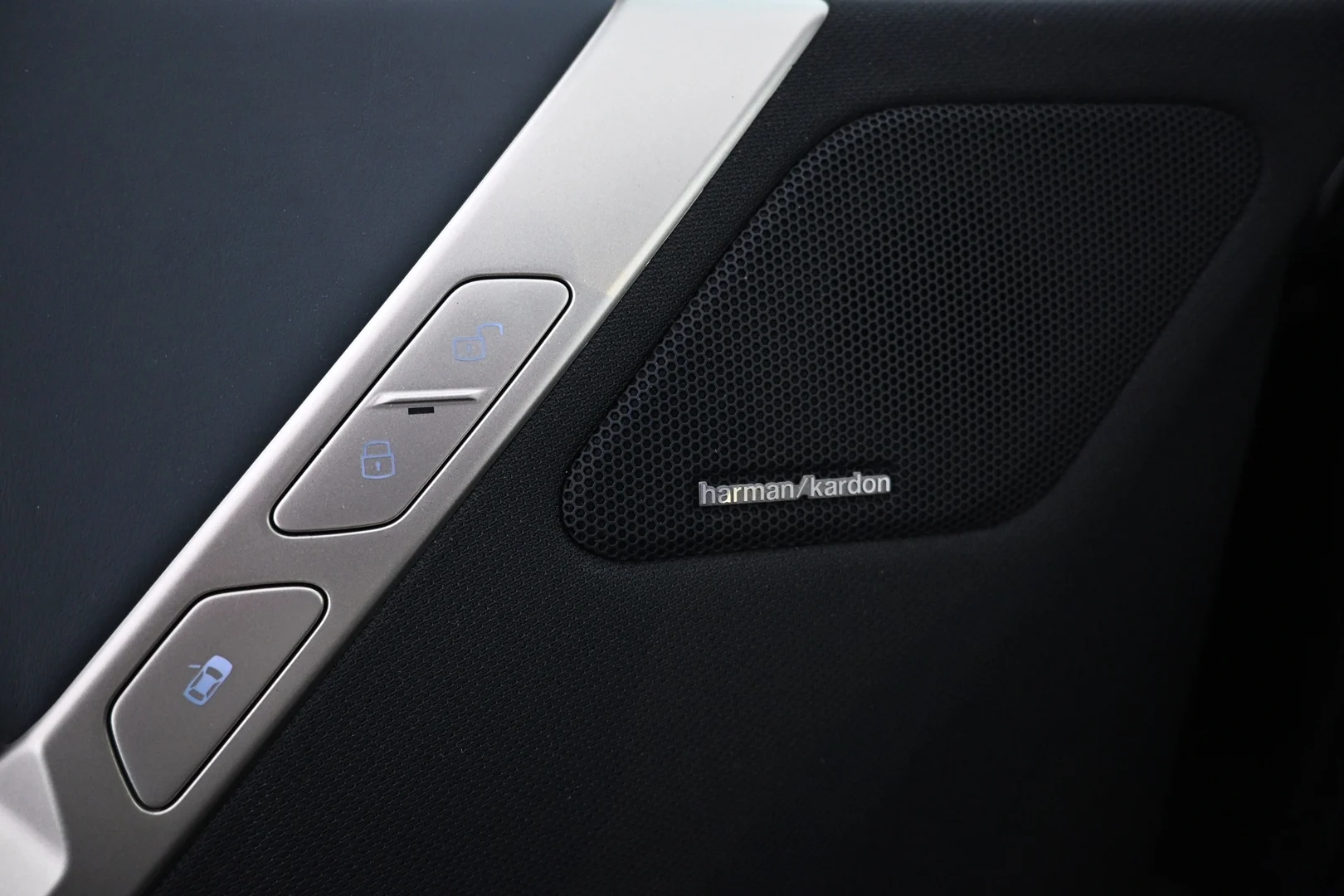 Car Image - 2TdevXpg7m1MVjigu7hBNi
