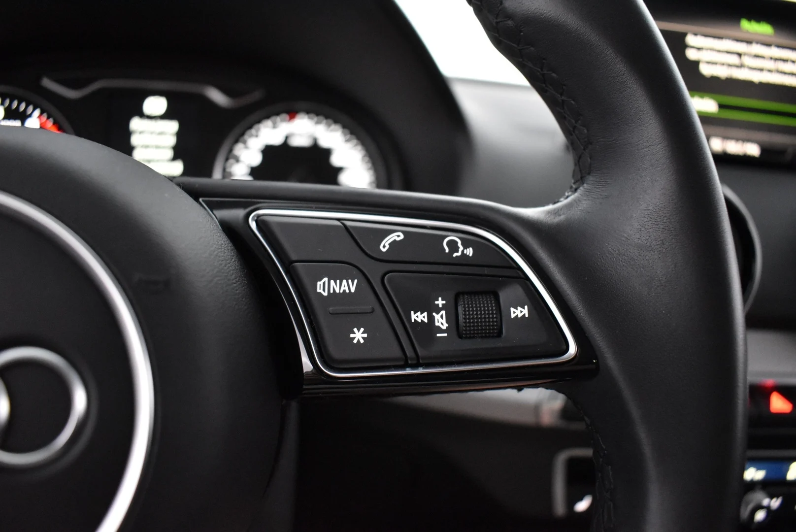 Car Image - 2MofAjxbUkTMbwg4URzJFp