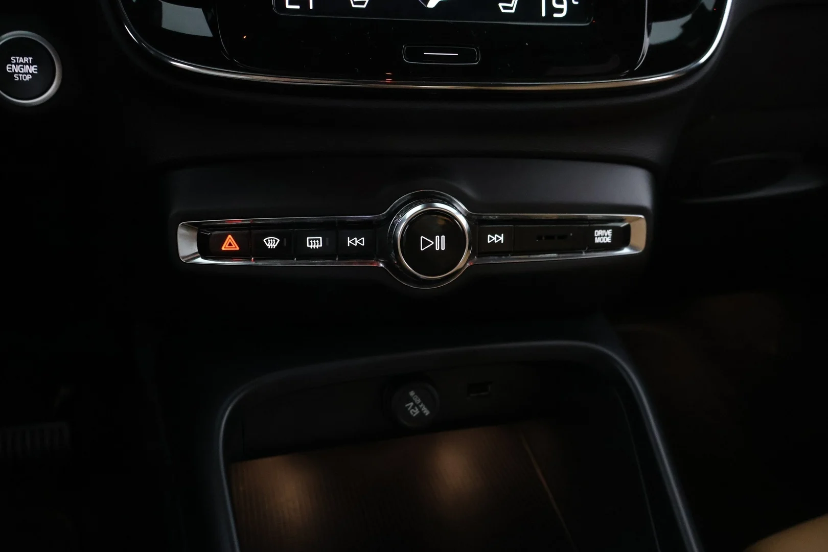Car Image - 430dTeyA5JLSnvwKy7YiOV