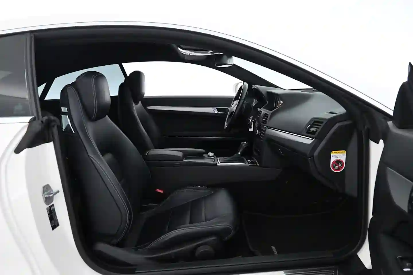 Car Image - eOtrXOnbG3N40wfuXa4ur